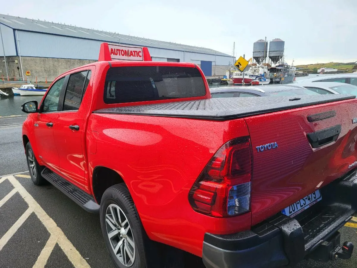 Hilux  like new 75000km - Image 2