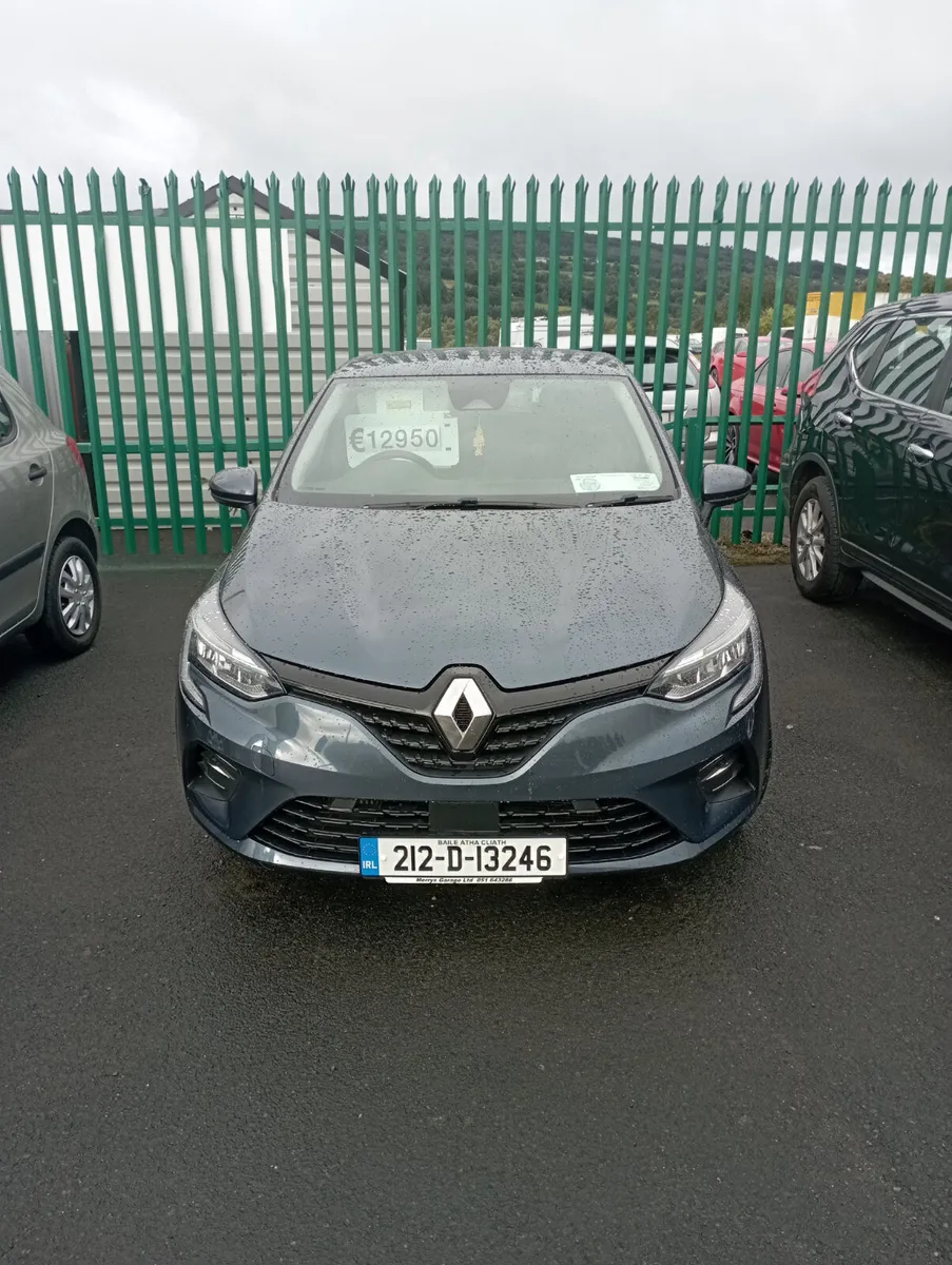 ~Renault Clio~ 2021~ - Image 3