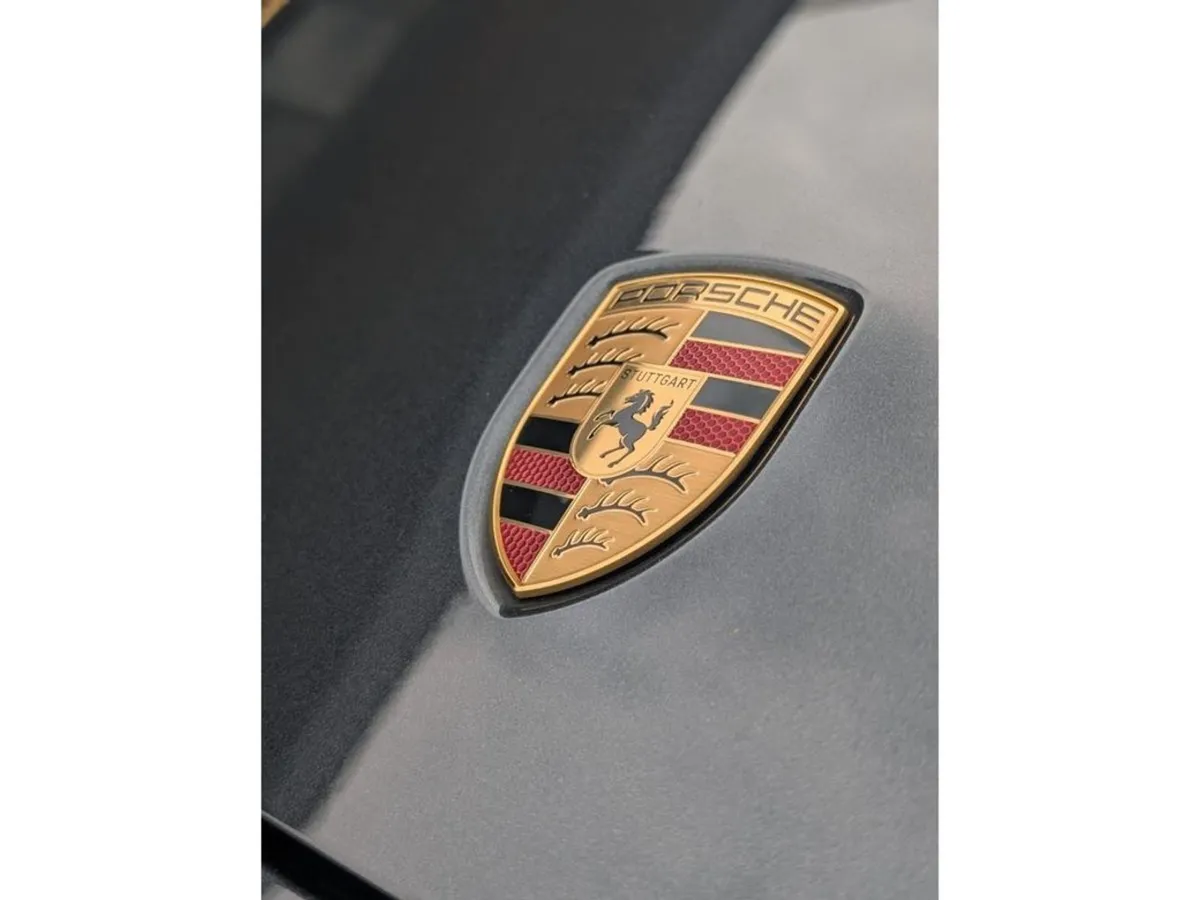 Porsche Panamera Hybrid 4 - Sports Design - Porsc - Image 3