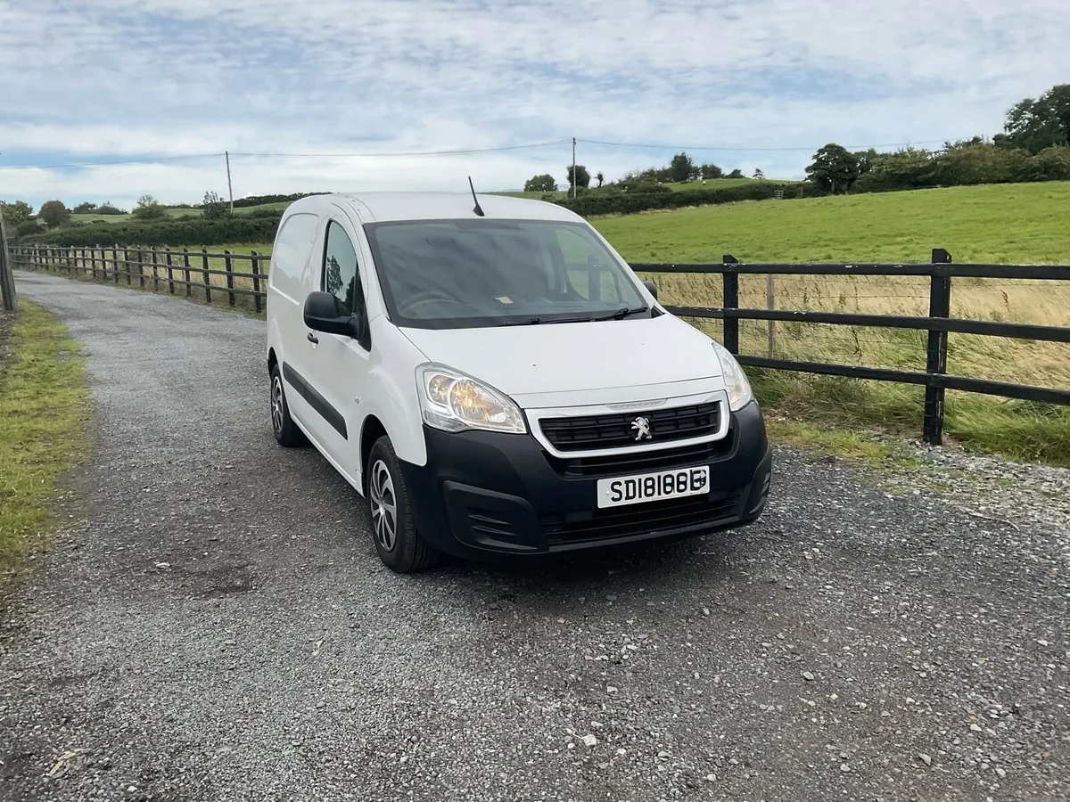 2018 Peugeot partner white sat nav 53k no vat - Image 1