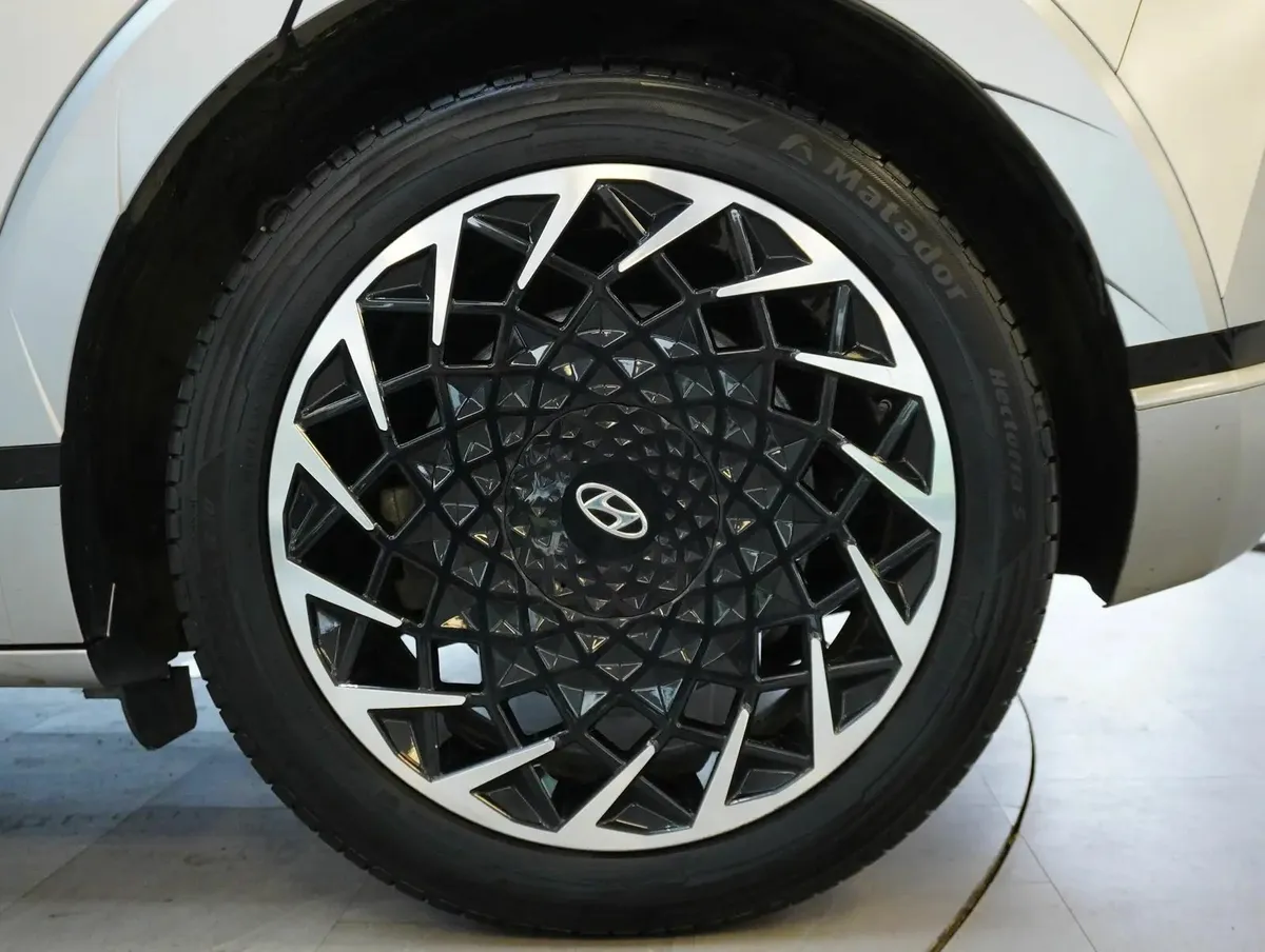 Hyundai IONIQ 5 2021 (NI Car, Import to save €€€!) - Image 3