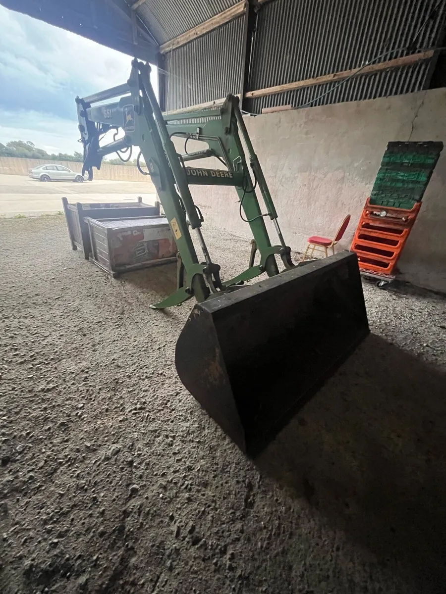 John Deere Loader - Image 2
