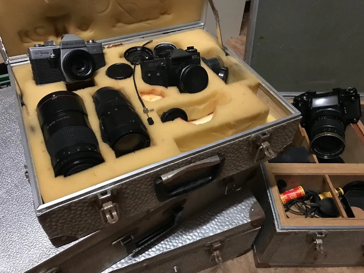 Vintage cameras / film projectors and accessories - Image 4