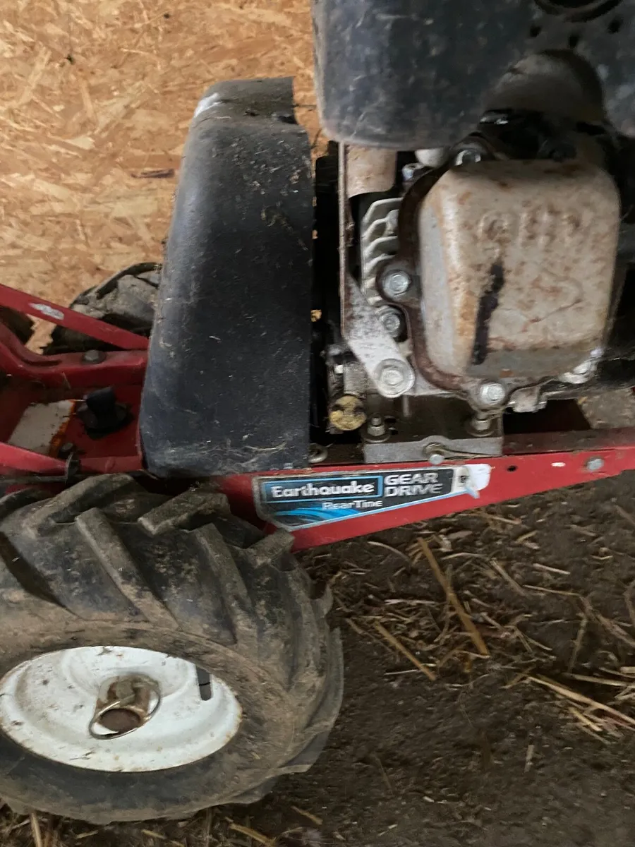 Garden Tiller and Cattle crush gate - Image 1
