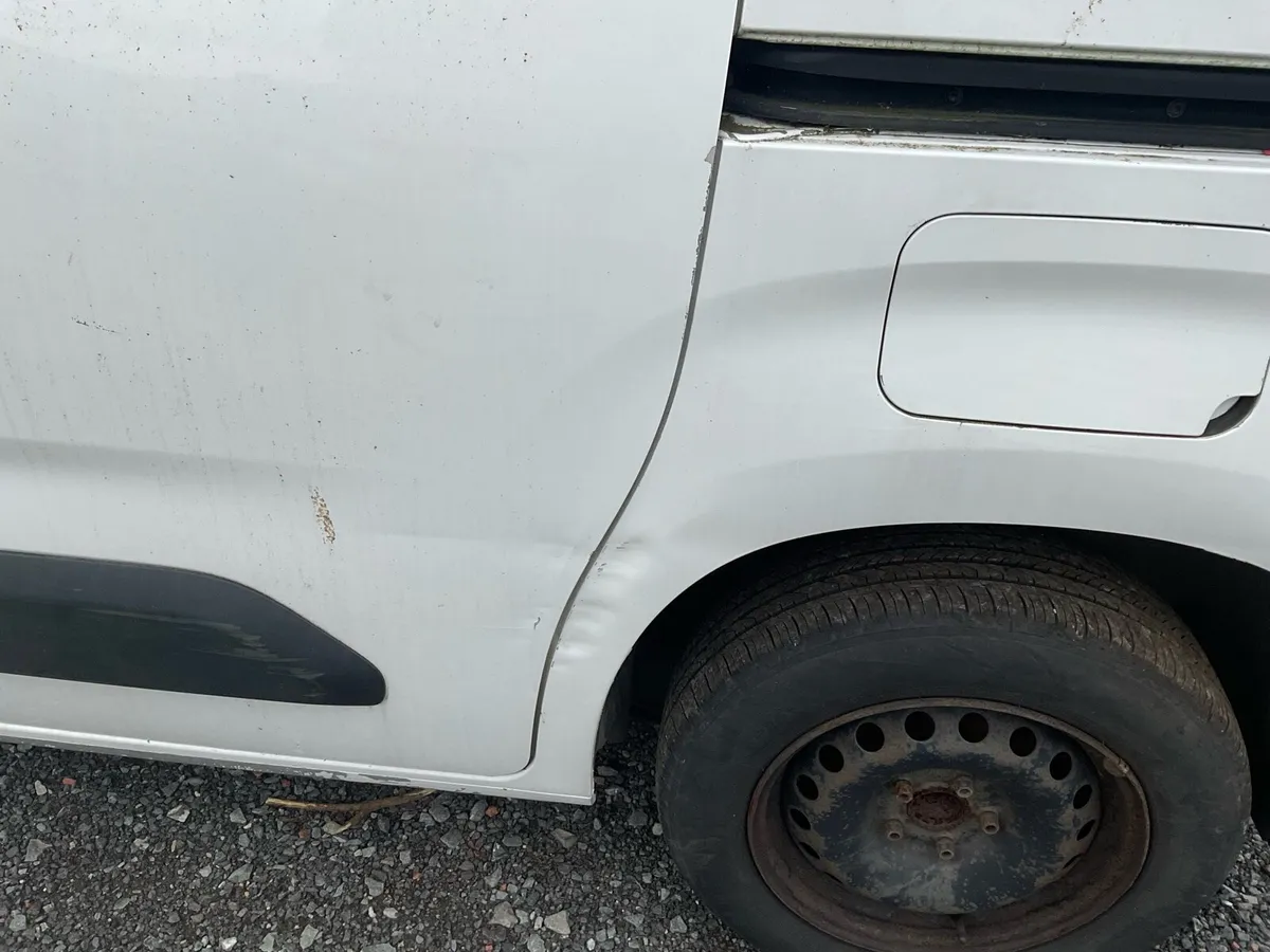 2019 Citroen Berlingo 1.6 white - Image 3