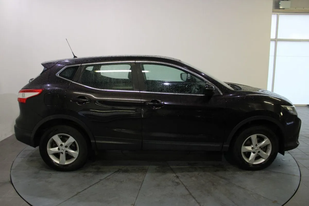 Nissan QASHQAI 1.5 DSL XE - Image 4