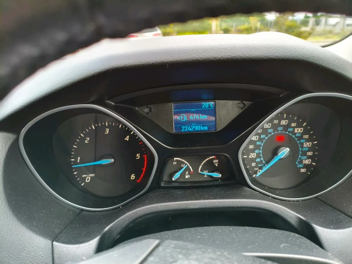 🔴€4699🔴 Ford Focus Zetec S - Image 4