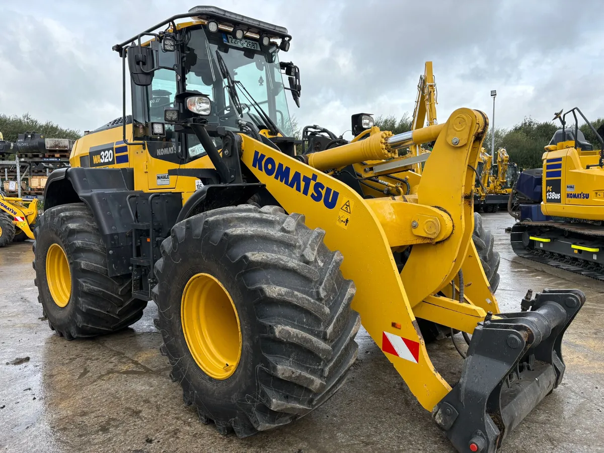 Komatsu WA320-8 - Image 2