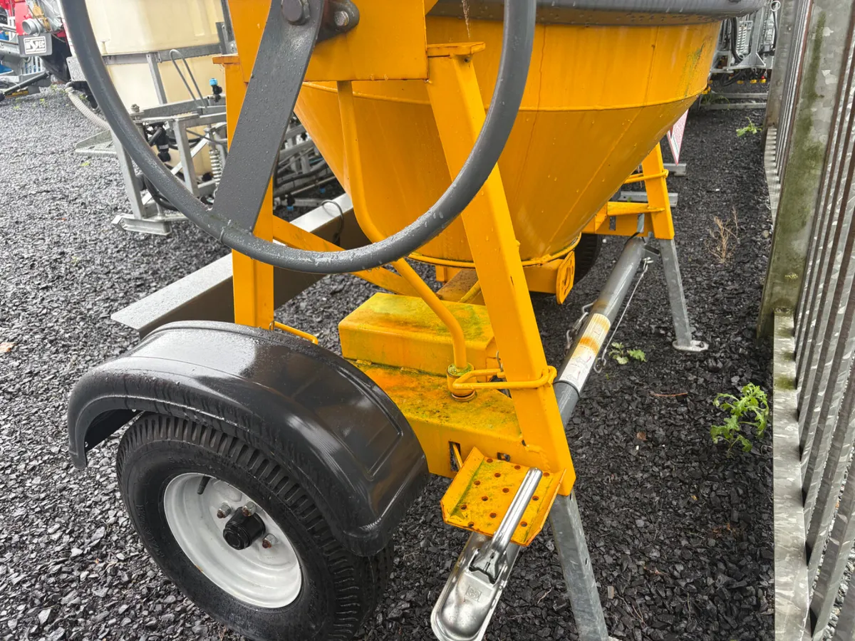 Cement mixer - Image 4