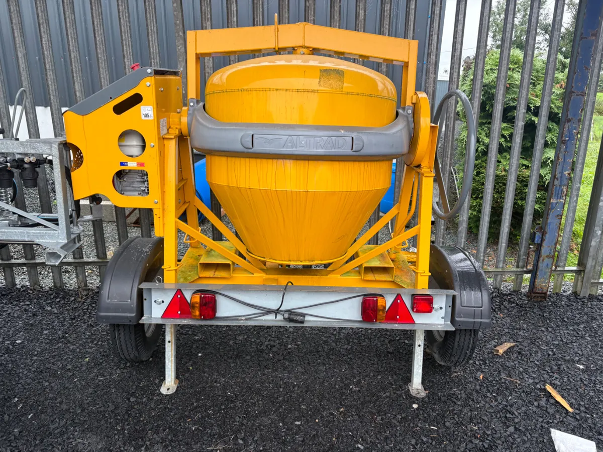 Cement mixer - Image 2