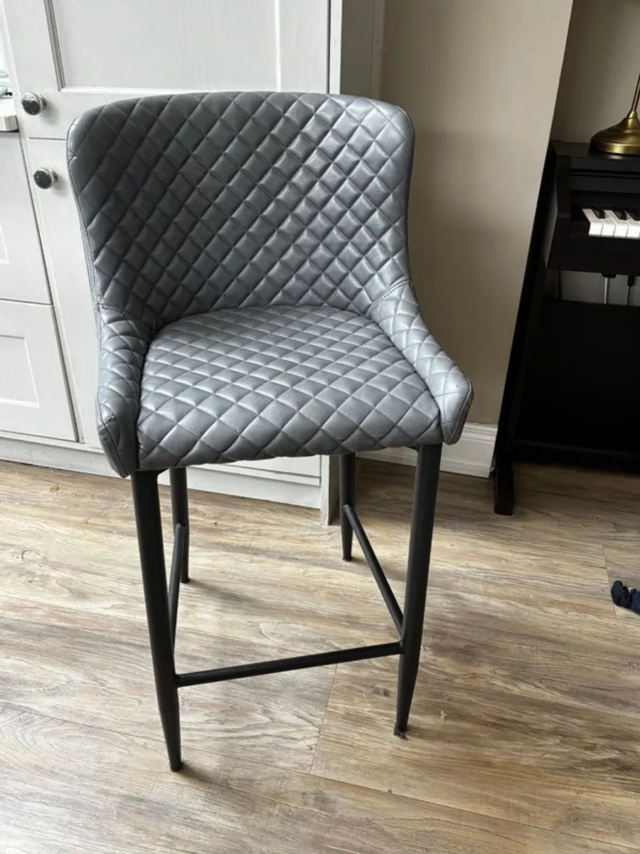 Saxon Bar Stool Grey x 6 - Image 1
