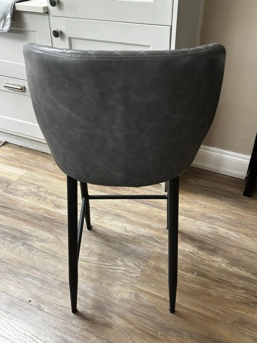 Saxon Bar Stool Grey x 6 - Image 3