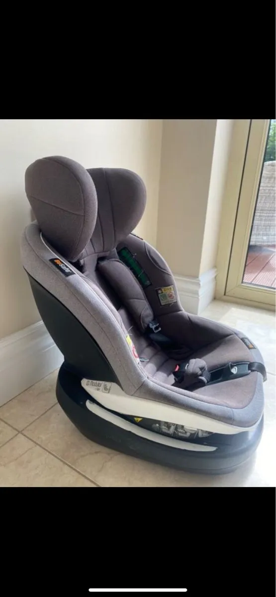 Free Car Seat - Image 2