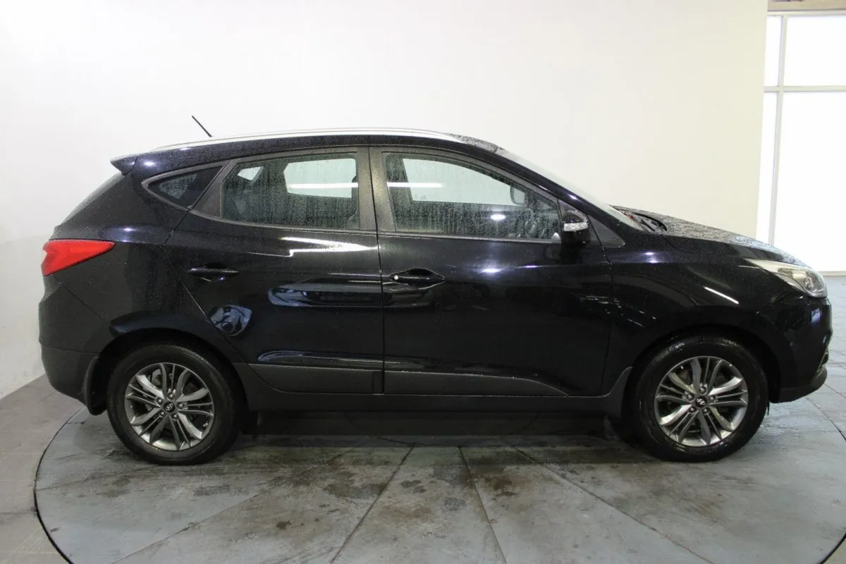 Hyundai ix35 1.7 Diesel Executive 2WD 115hp - Image 3