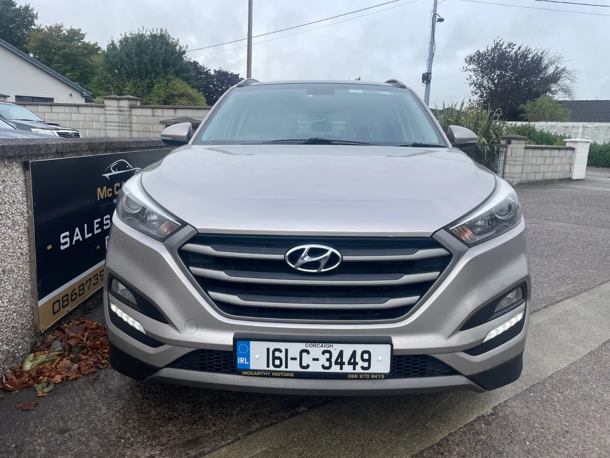 Hyundai Tucson Premium plus - Image 4