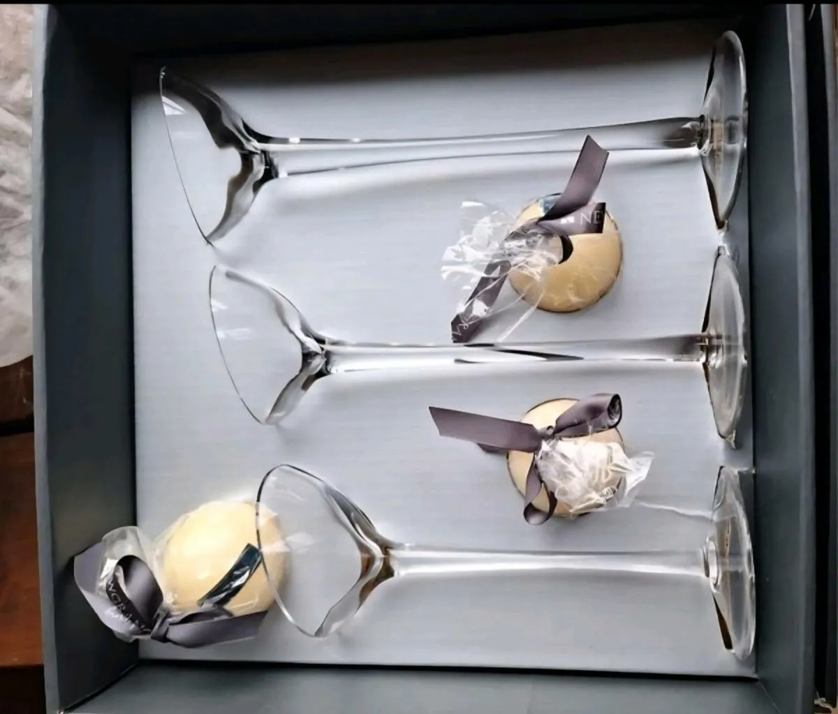 Newgrange  glass candle set - Image 2