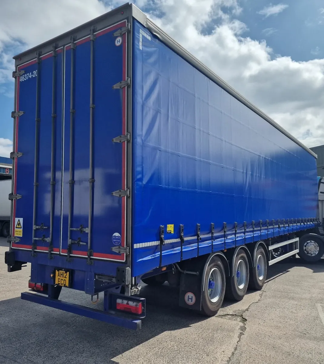 Curtainsider Trailer - Image 1