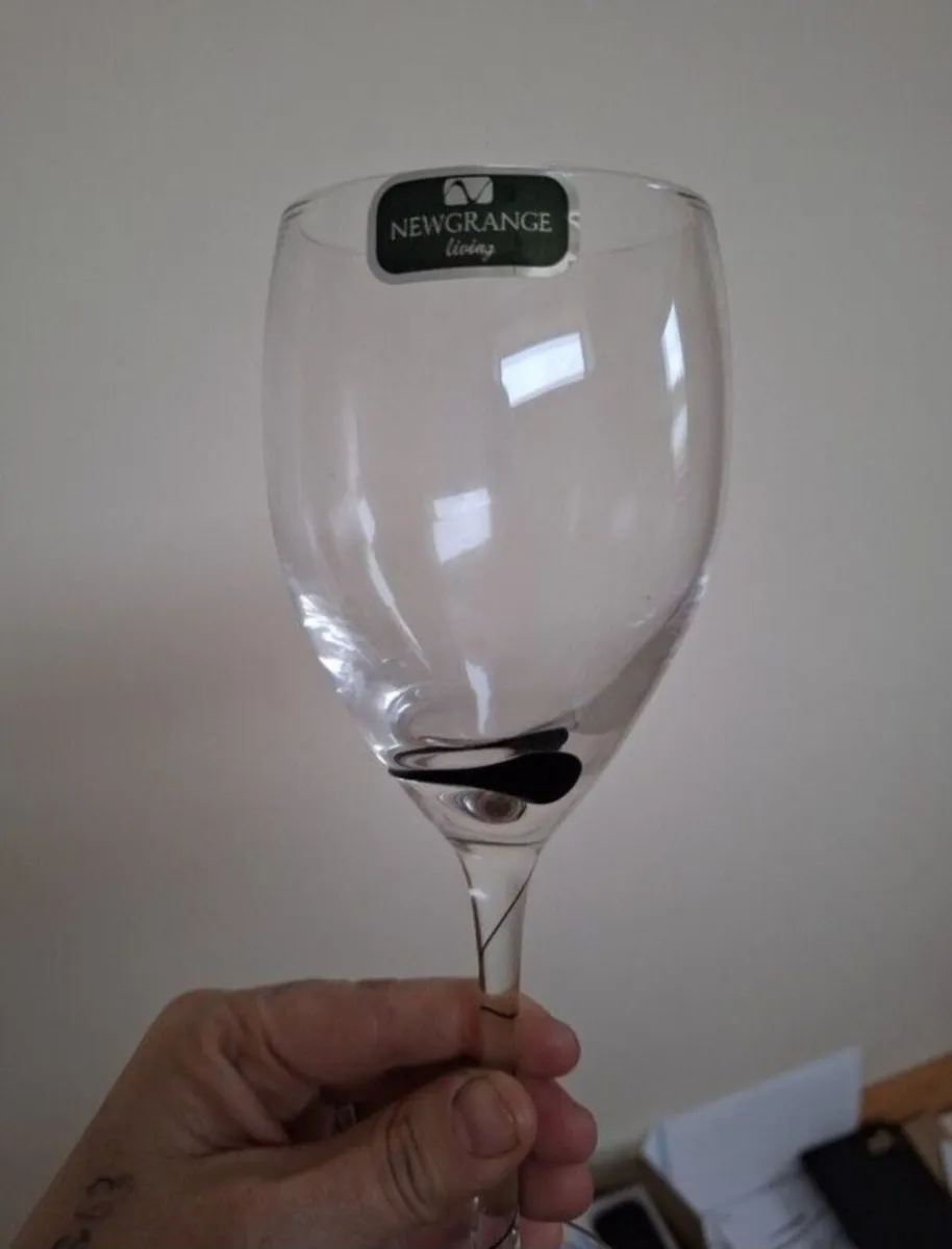 Newgrange wine glasses - Image 2