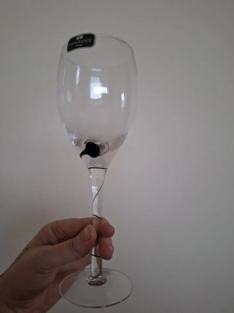 Newgrange wine glasses - Image 3