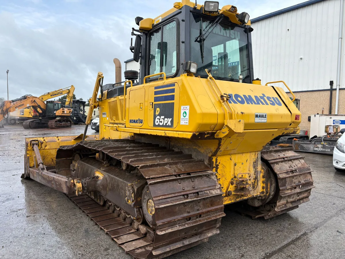 Komatsu D65PX18 - Image 2