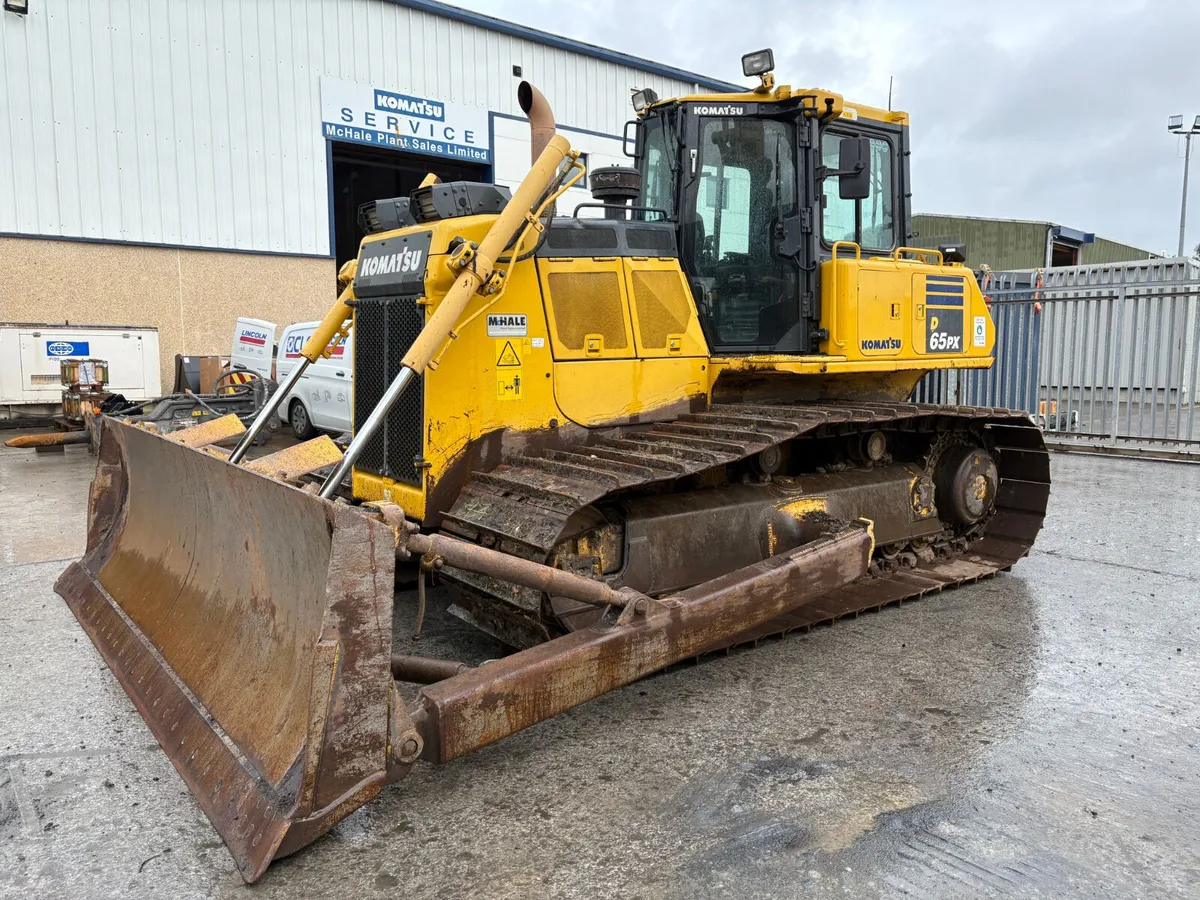 Komatsu D65PX18 - Image 1
