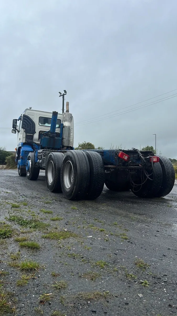 2006 Volvo FM13 400 8x4 - Image 3