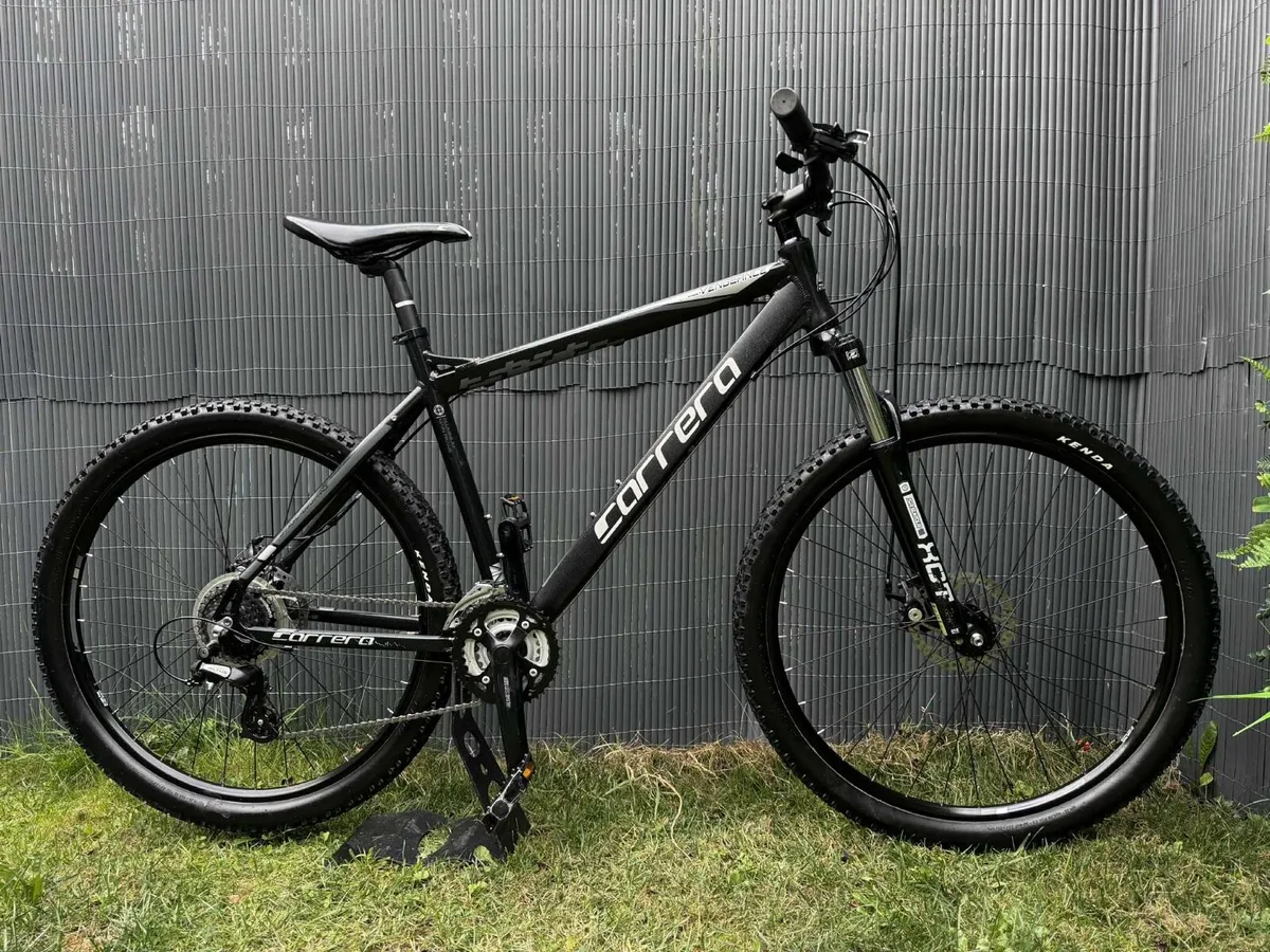 Carrera Vengeance Size L - Image 1