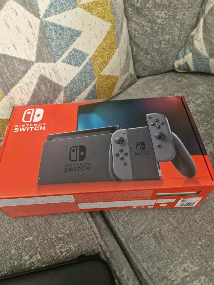 Nintendo switch plus games steering wheel - Image 1