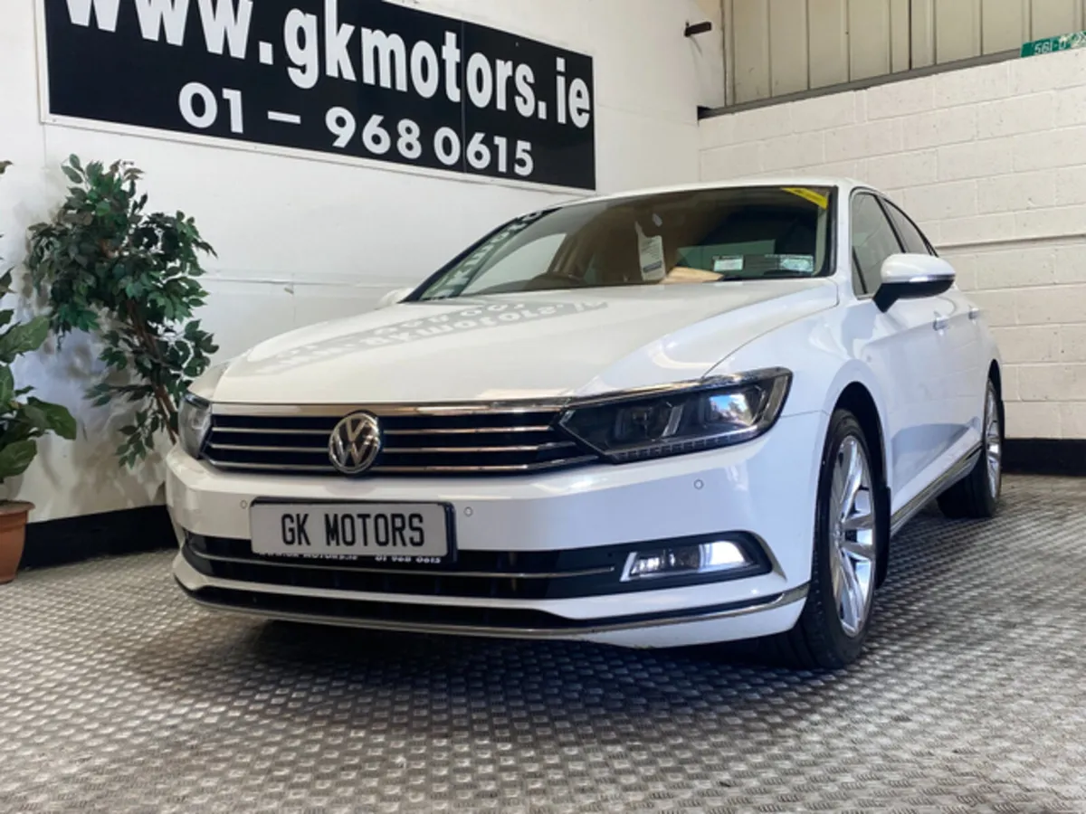 Volkswagen Passat 2015//HIGHLINE 2.0 TDI - Image 3