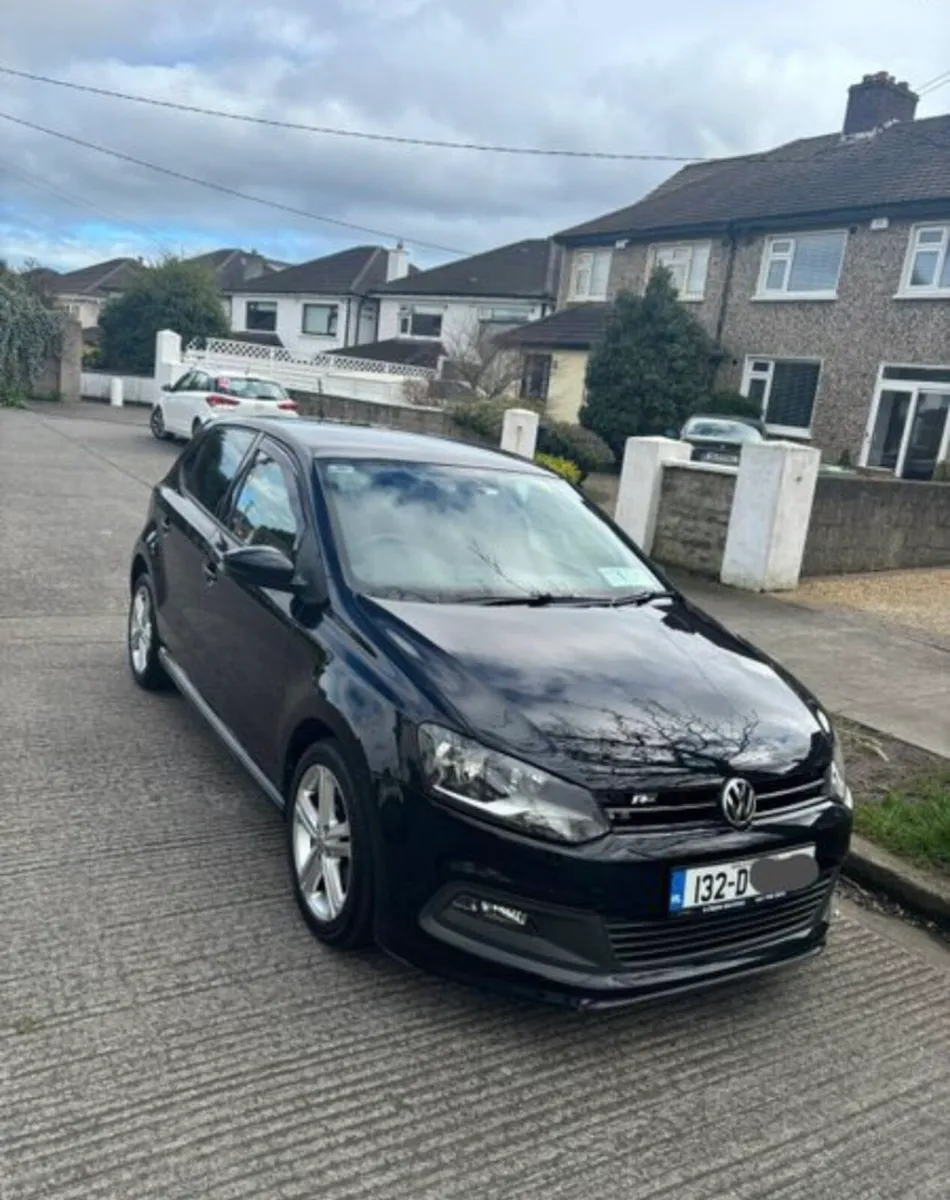 VOLKSWAGEN POLO 1.2 TSI R - LINE STYLE 2013 Black - Image 2