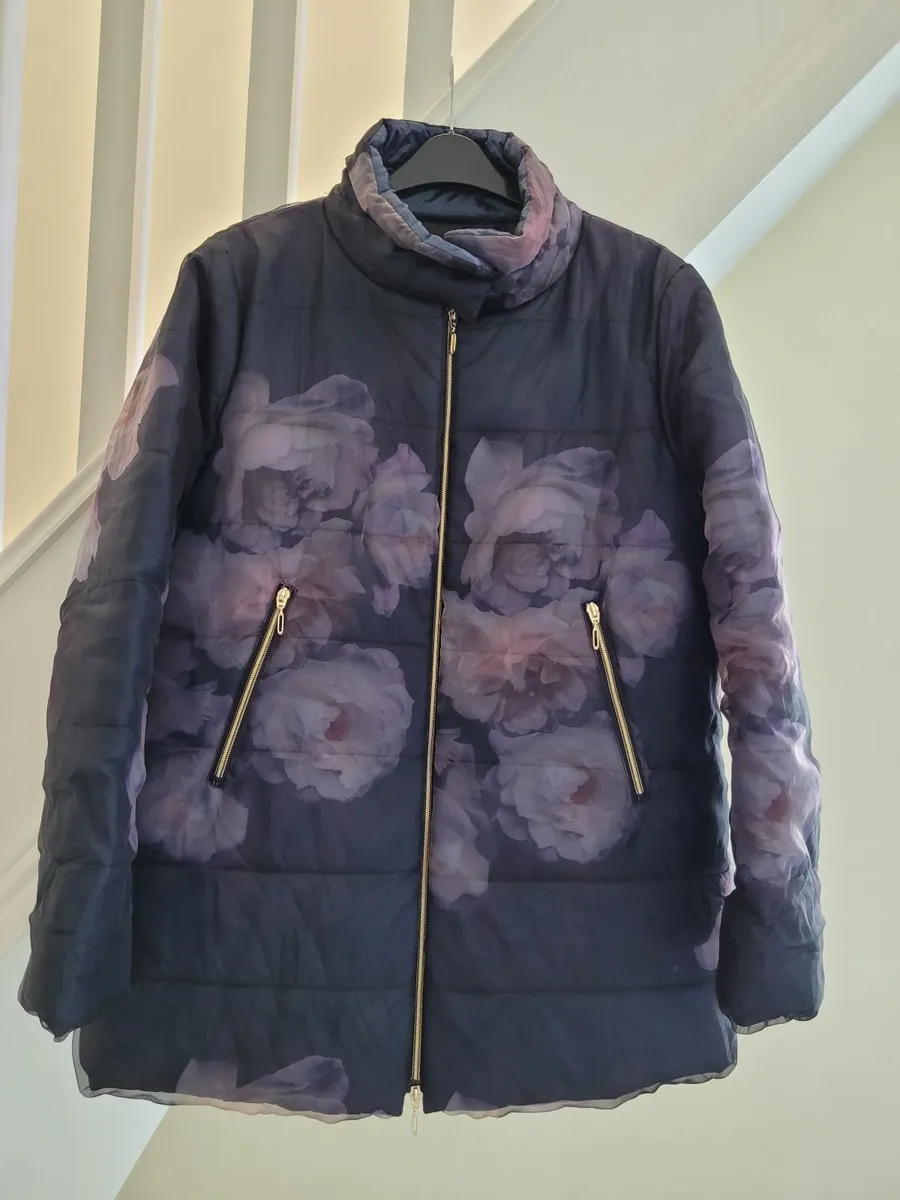 Womens Winter Coat Size 14 - Image 4