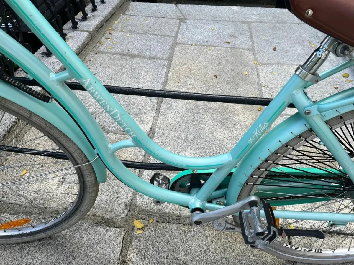 Turquoise Kellys Arwen Dutch-Style City Bicycle - Image 3