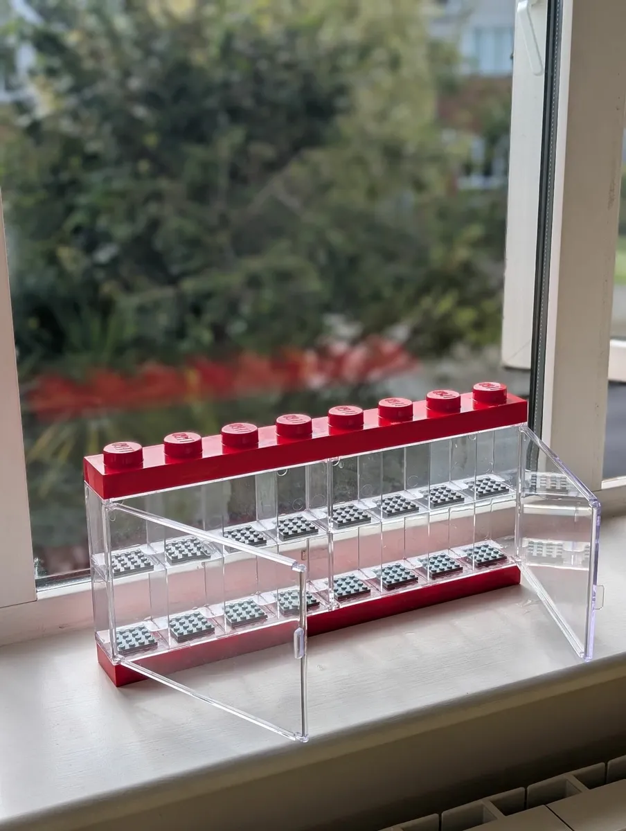 LEGO minifiguers display case - Image 1