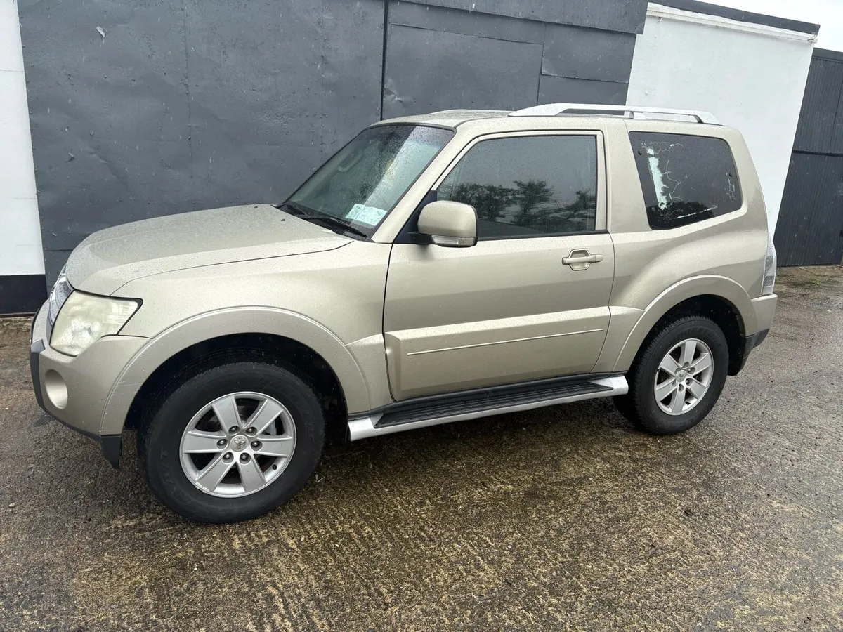 Mitsubishi Pajero - Image 1