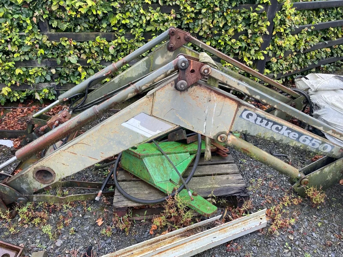 Quicke 650 Loader - Image 2