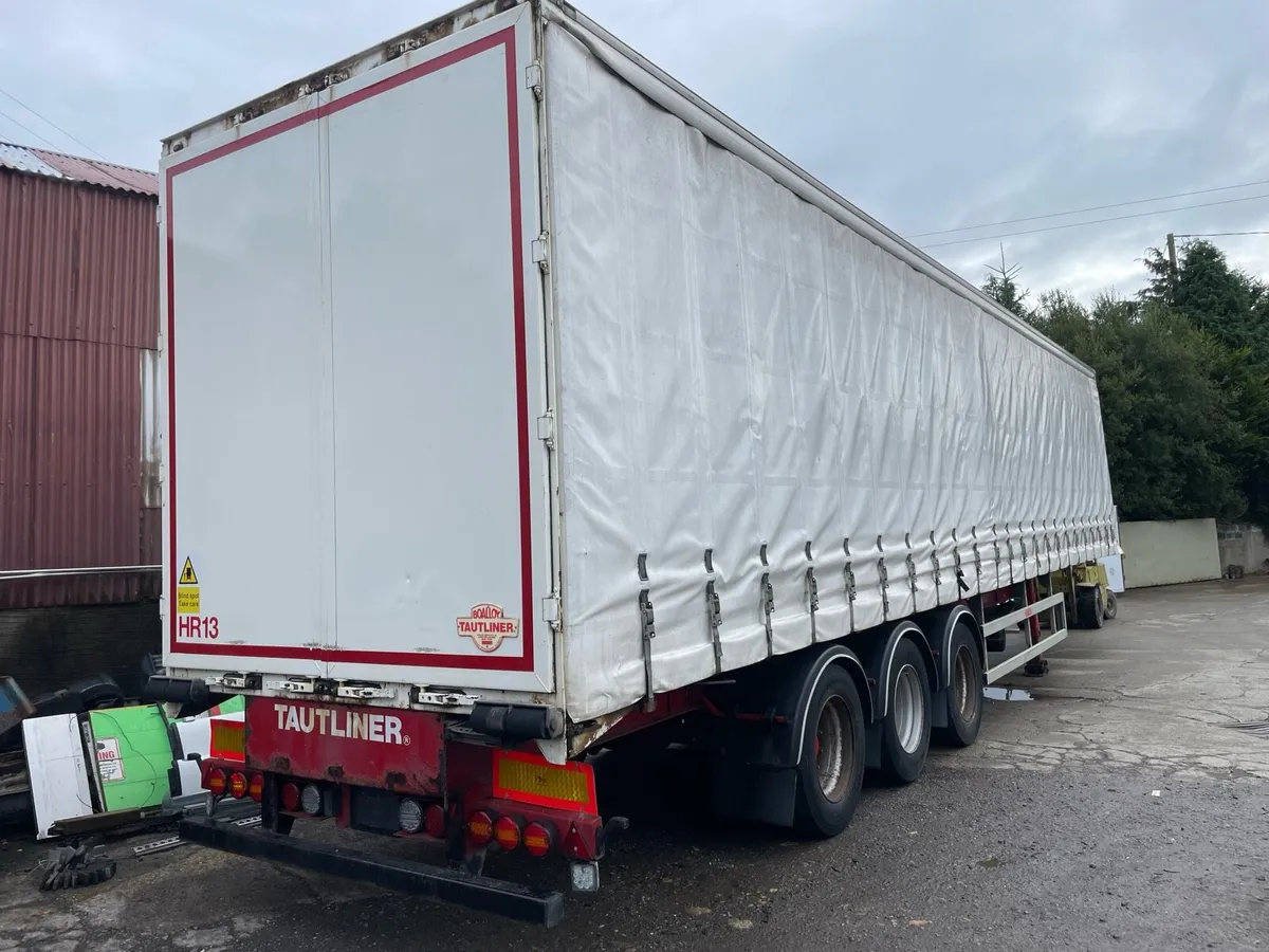 Insulated curtainsider trailer - Image 1
