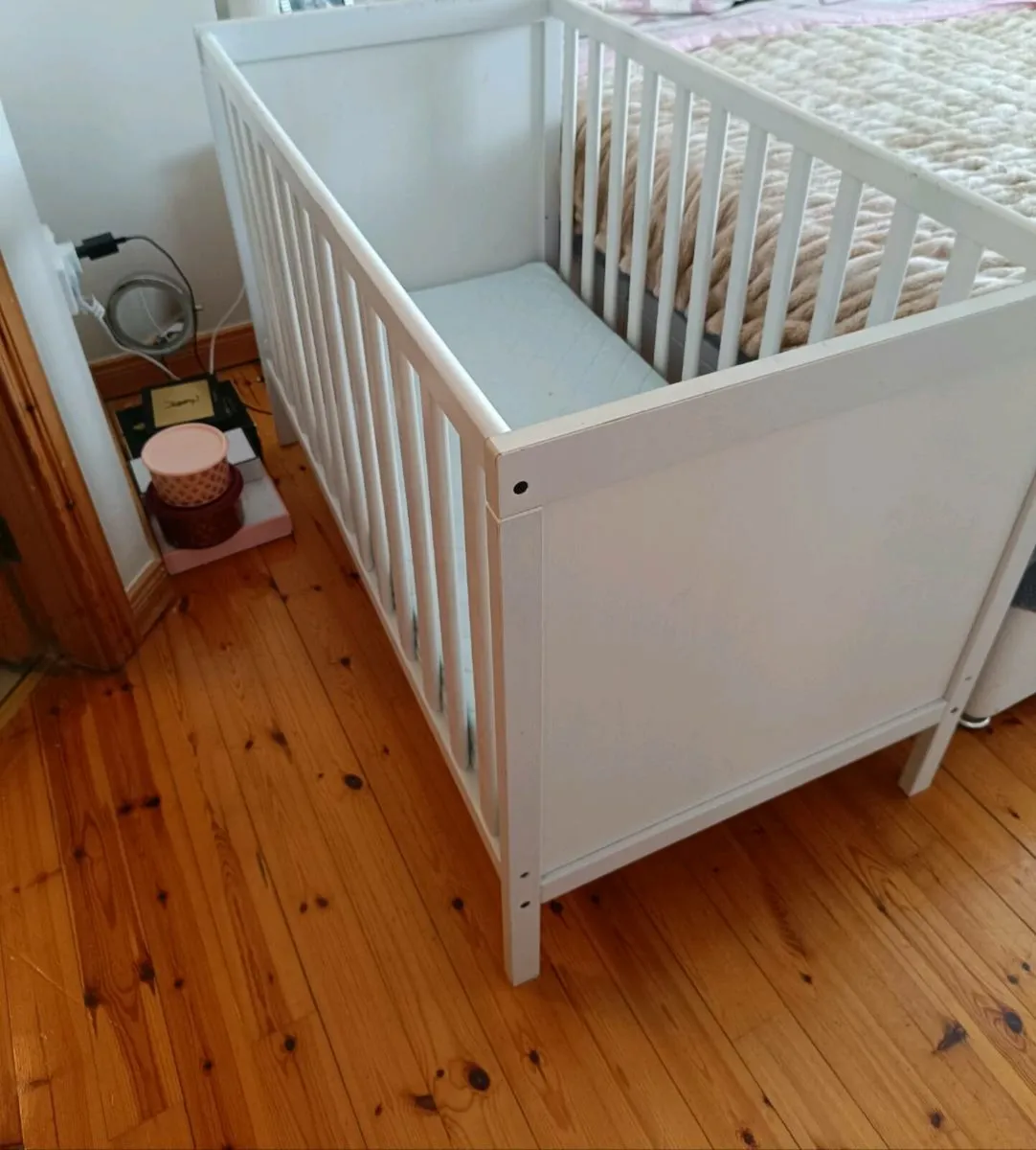 Cot bed and mattress - Image 1