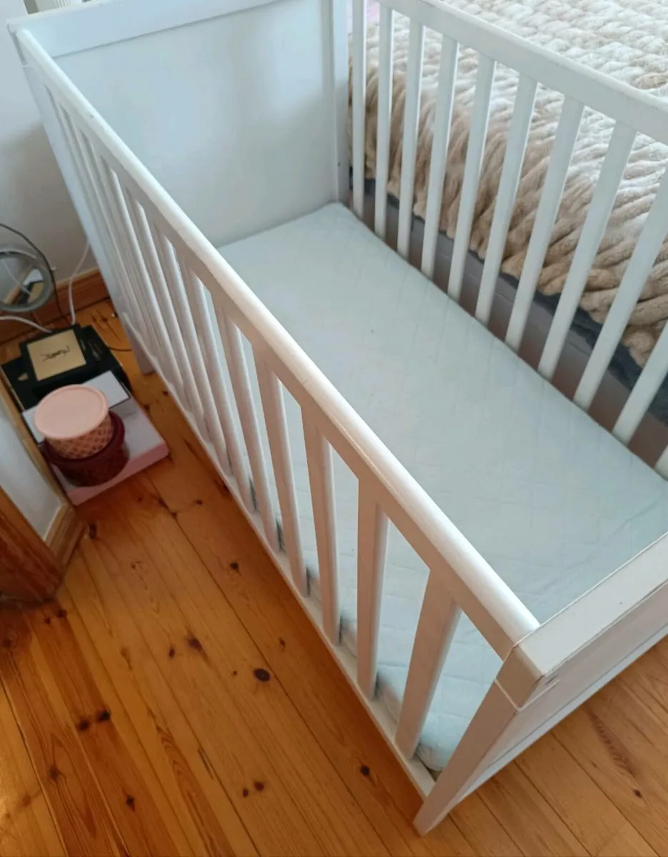 Cot bed and mattress - Image 2