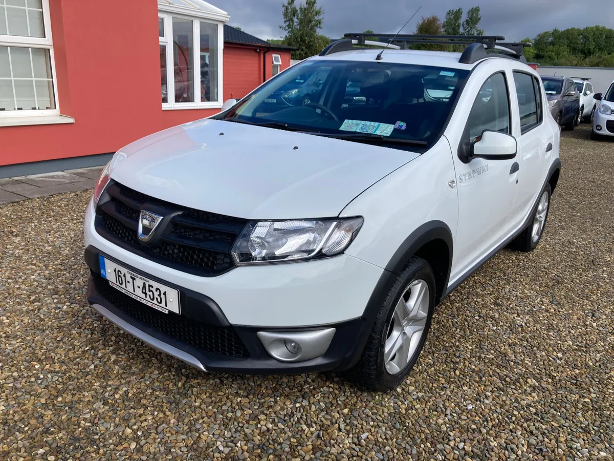 Dacia Sandero Stepway 2016 Petrol - Image 2
