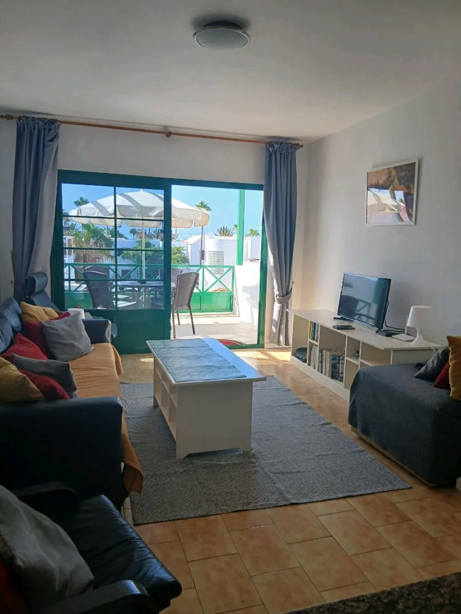 Lanzarote Puerto del Carmen 2 bed apt holiday let. - Image 2