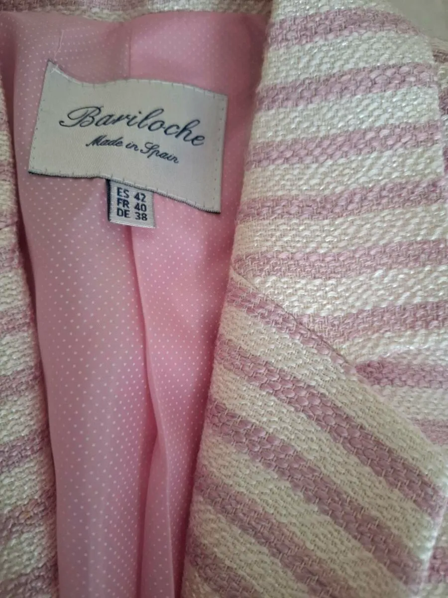 Pink and white jacket - Image 2