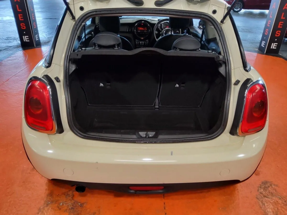 MINI One ONE Xn72 2 DR Auto - Image 4