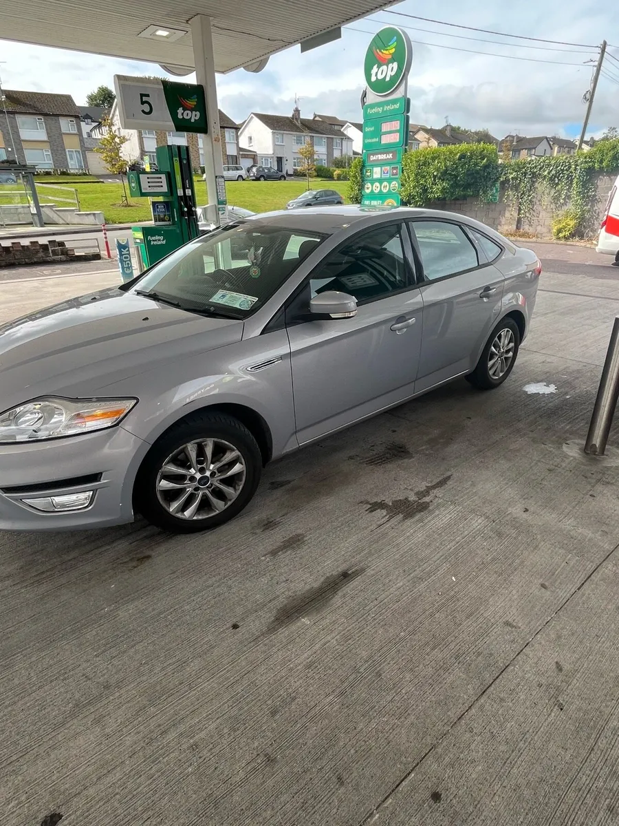 Car - Image 1