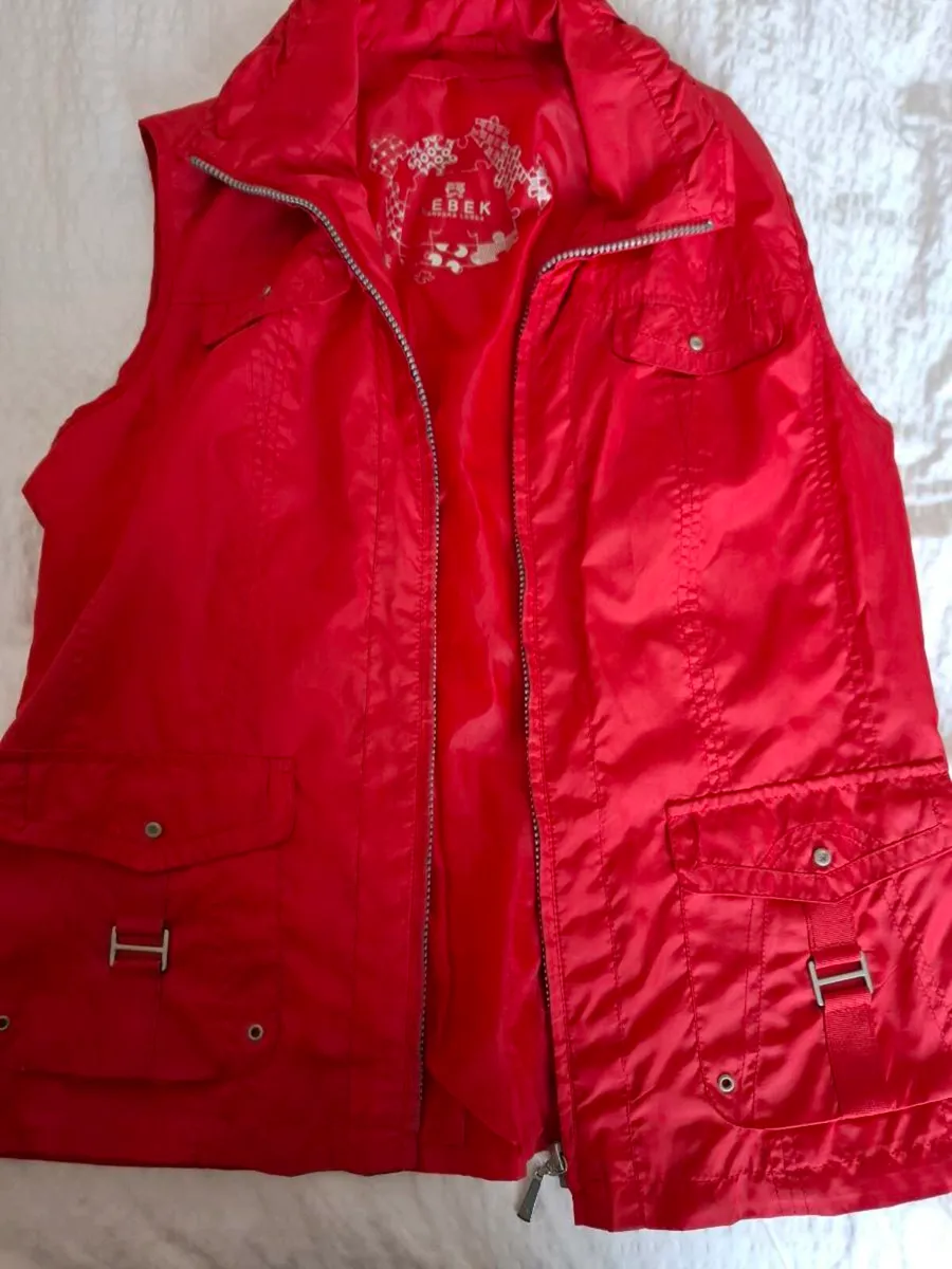 Red Gillet - Image 1