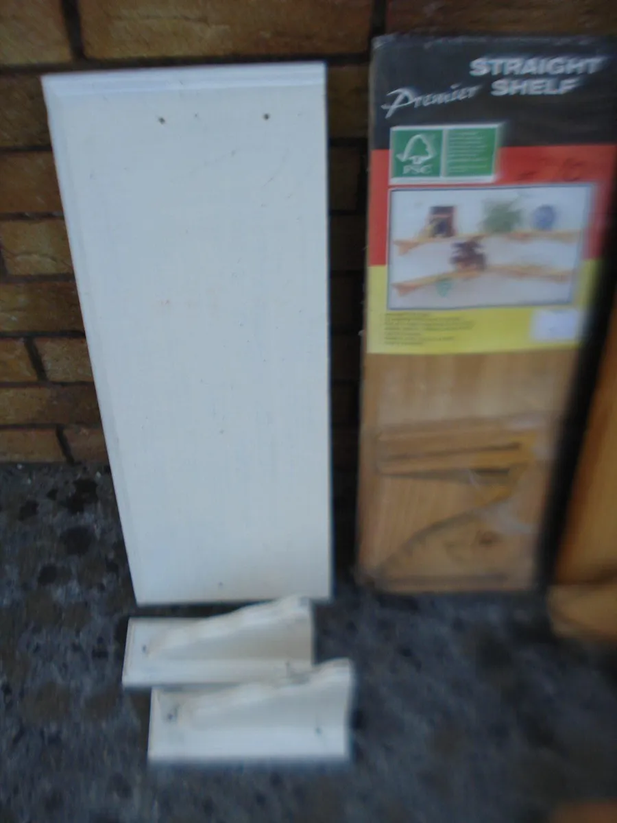 SOLID PINE SHELVES WITH  WALL BRACKETS. - Image 2
