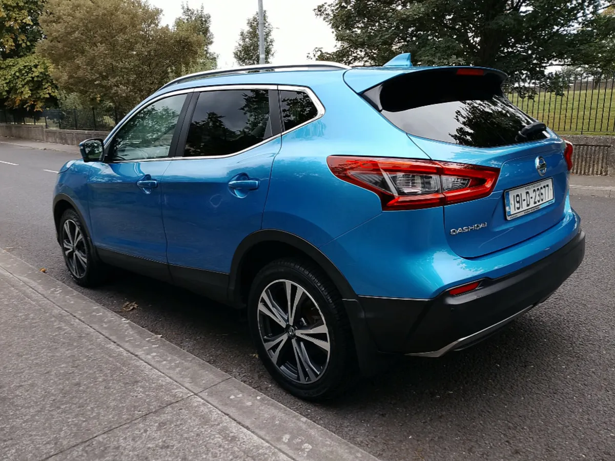 Nissan Qashqai 1.7 DSL SV Premium MY19 4DR - Image 4