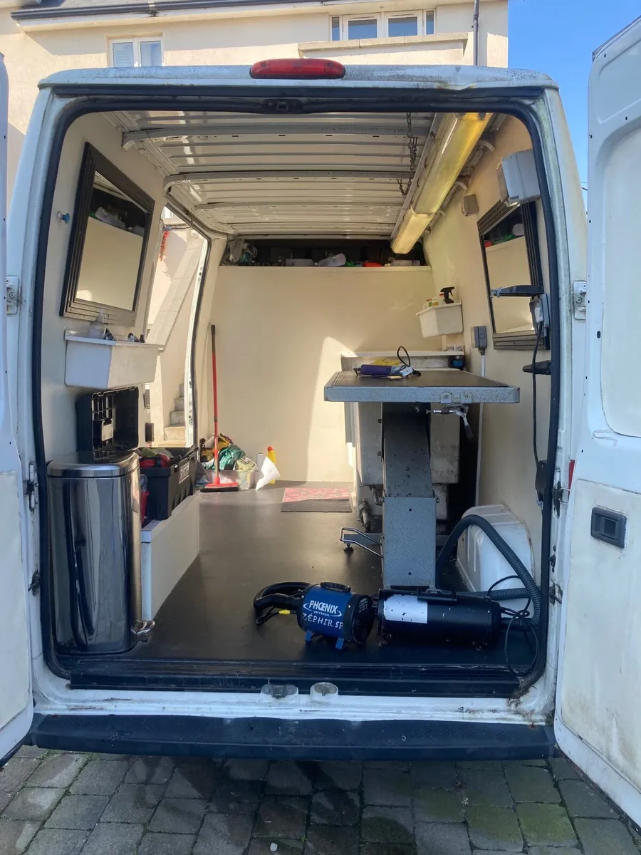 Citroen Relay 2005 Mobile Dog Grooming Van - Image 2