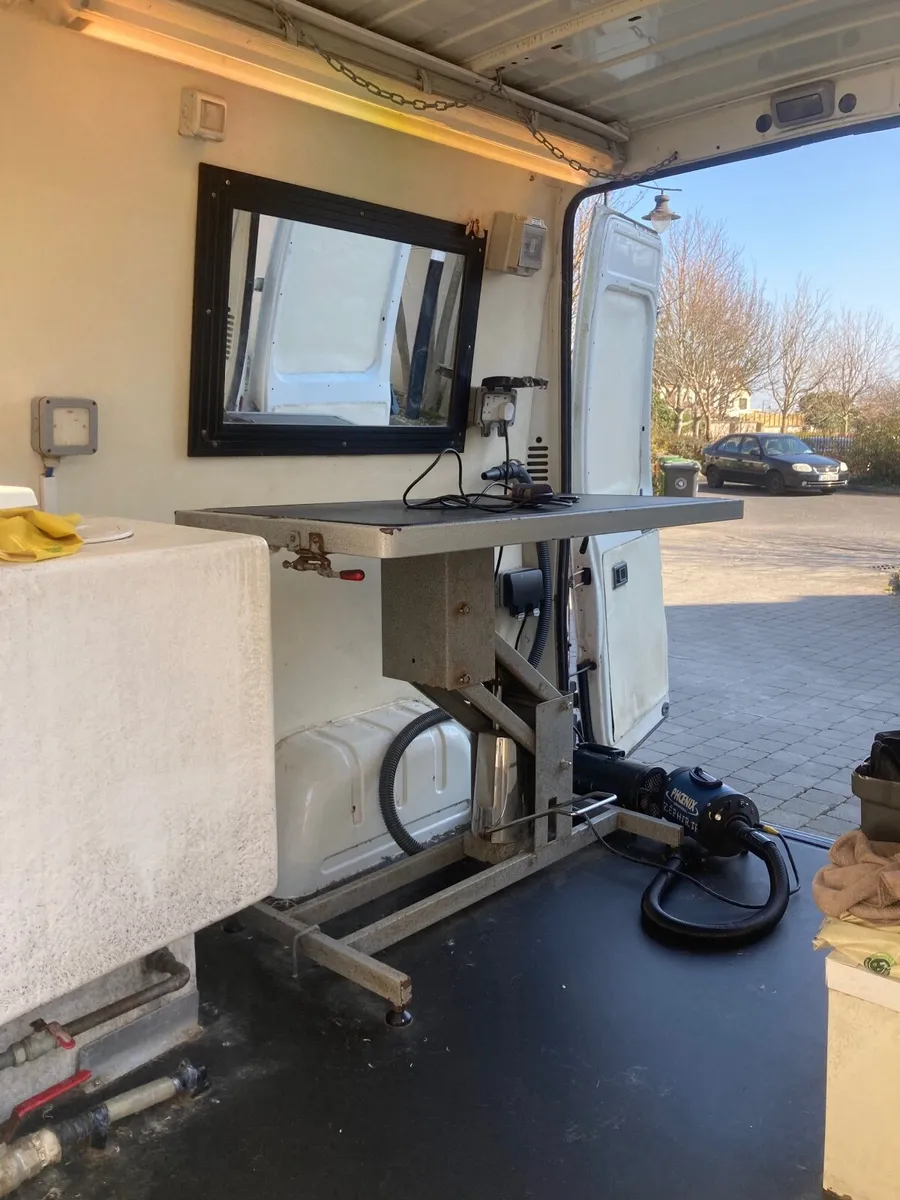 Citroen Relay 2005 Mobile Dog Grooming Van - Image 3