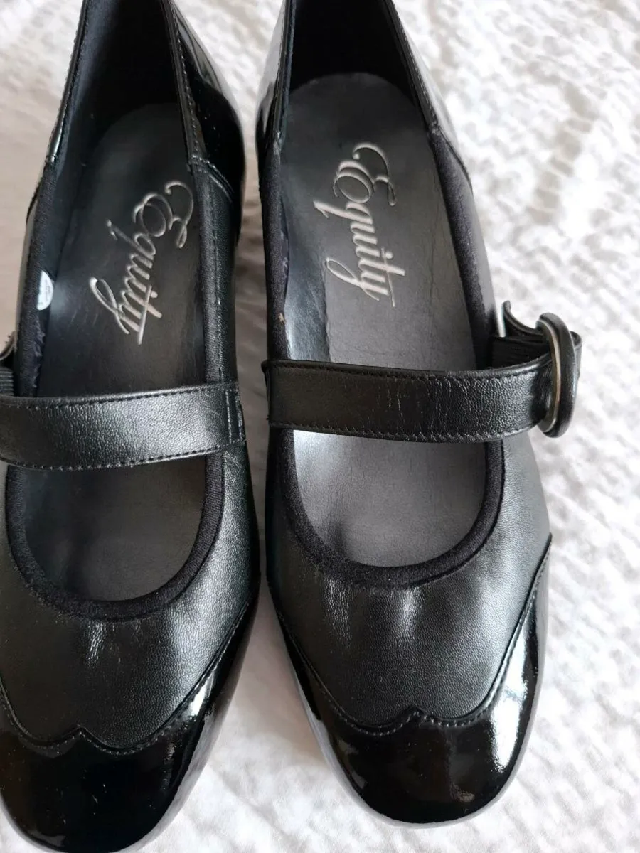 Black Equity shoes - Image 1