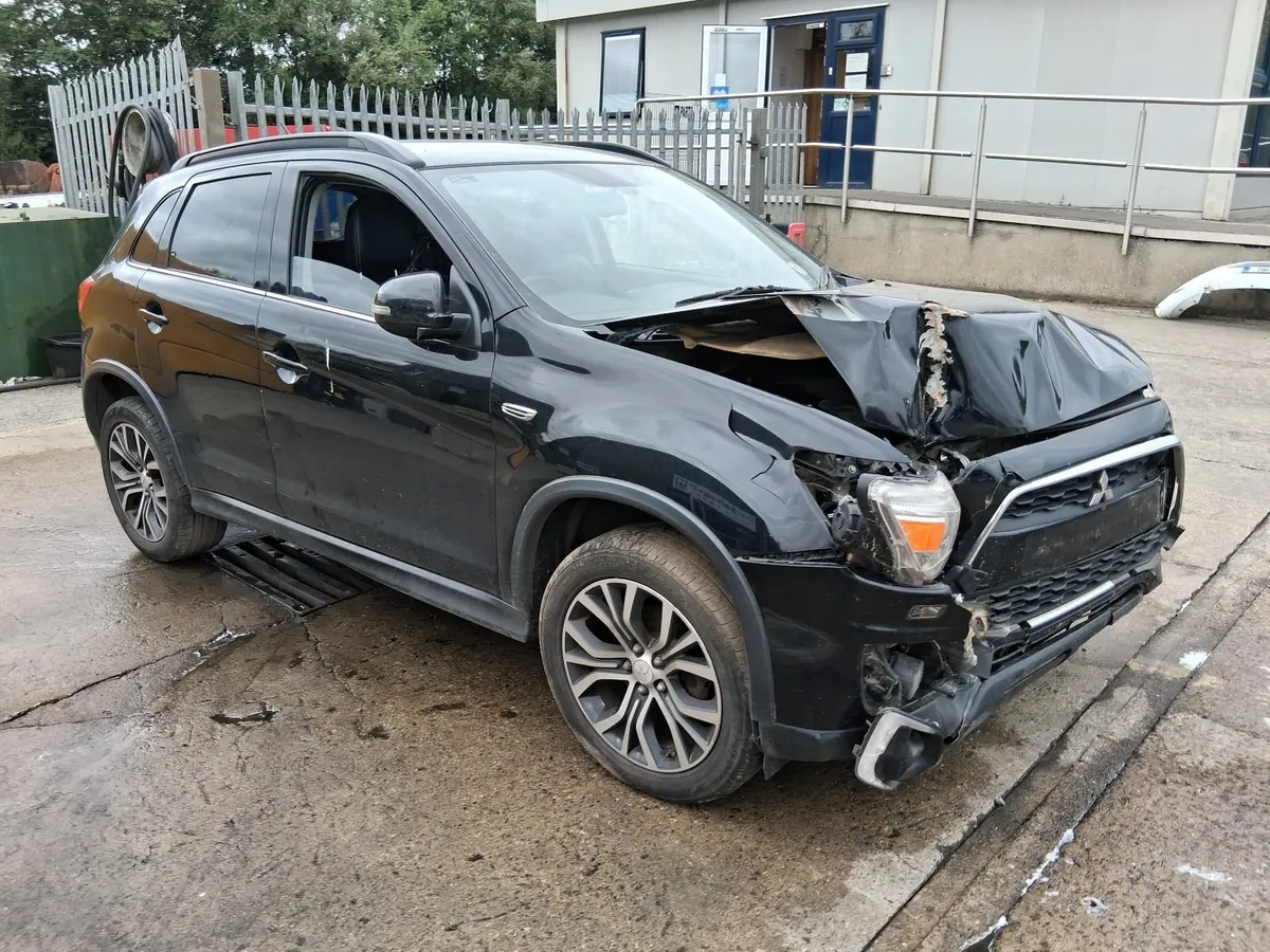 2015  MITSUBISHI ASX  1.6 DID - Image 2